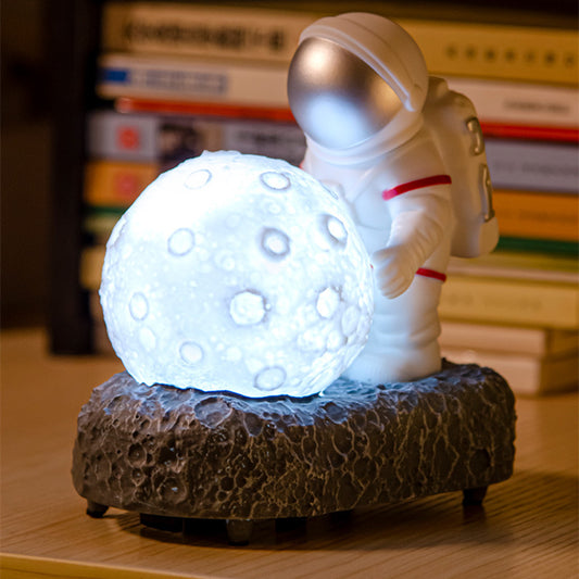 Wireless Astronaut Desktop Night Light Speaker
